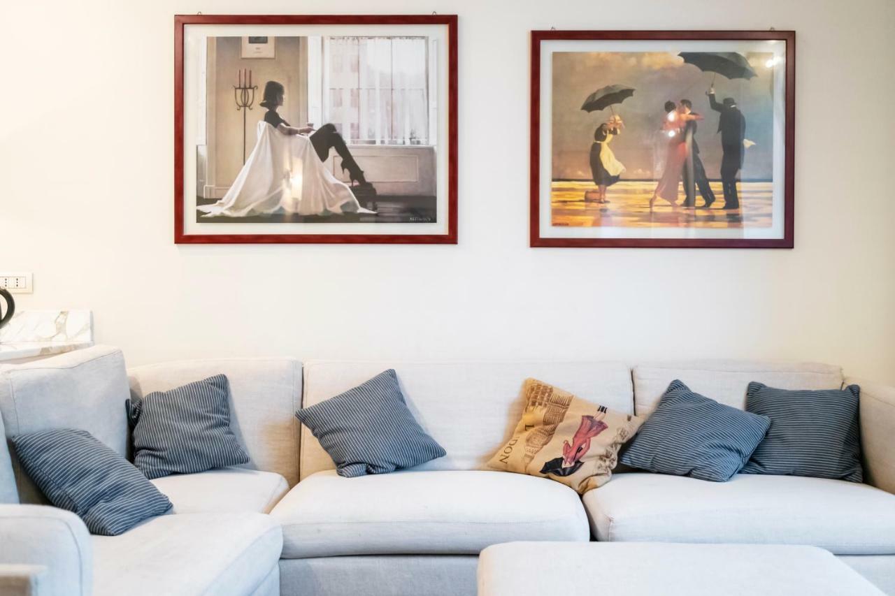 Santo Stefano Luxury Apartment ميلان المظهر الخارجي الصورة